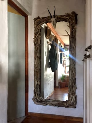 driftwood-mirror-in-corridor